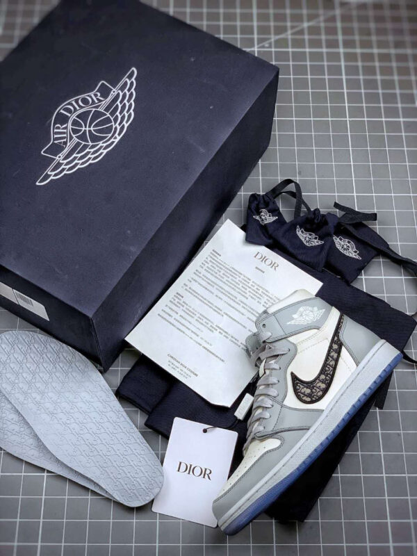AJ1 High Dior