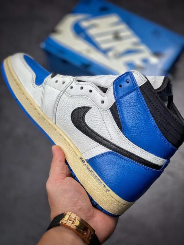 AJ1 High Travis Scott x Fragment