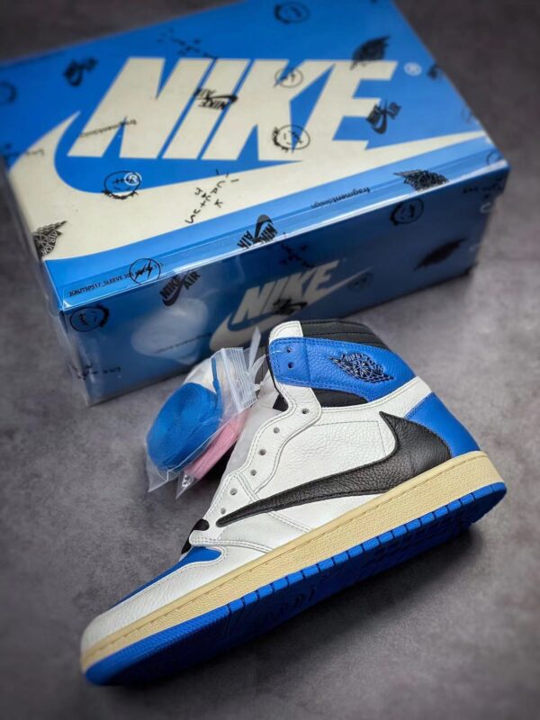 AJ1 High Travis Scott x Fragment
