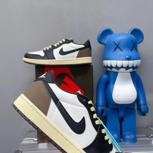AJ1 Low Dark Mocha