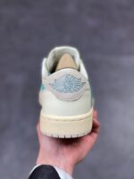 AJ1 Low Tiffany x Travis Scott Customs