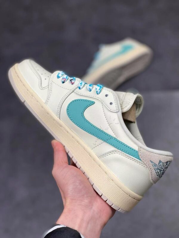 AJ1 Low Tiffany x Travis Scott Customs