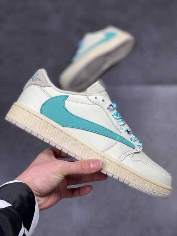 AJ1 Low Tiffany x Travis Scott Customs
