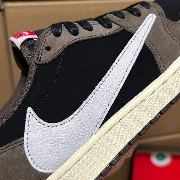 AJ1 Low Travis Scott Mocha
