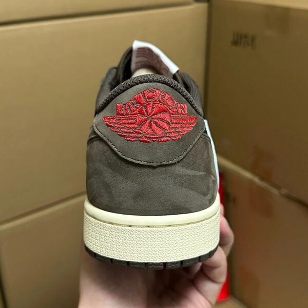 AJ1 Low Travis Scott Mocha