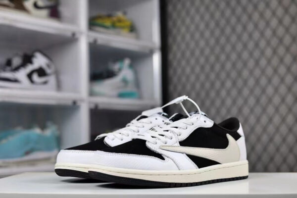 AJ1 Low Travis Scott Reverse Black