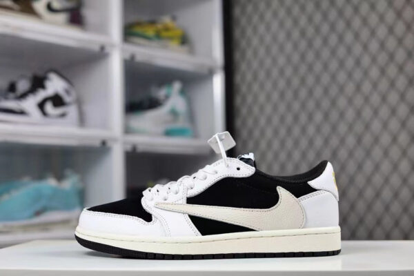 AJ1 Low Travis Scott Reverse Black