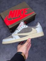 AJ1 Low Travis Scott Reverse Mocha