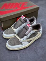 AJ1 Low Travis Scott Reverse Mocha