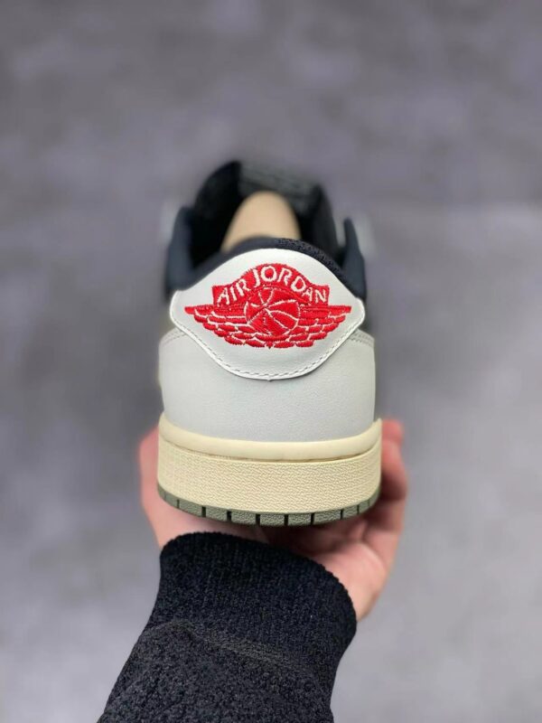 AJ1 Low Travis Scott Reverse Olive