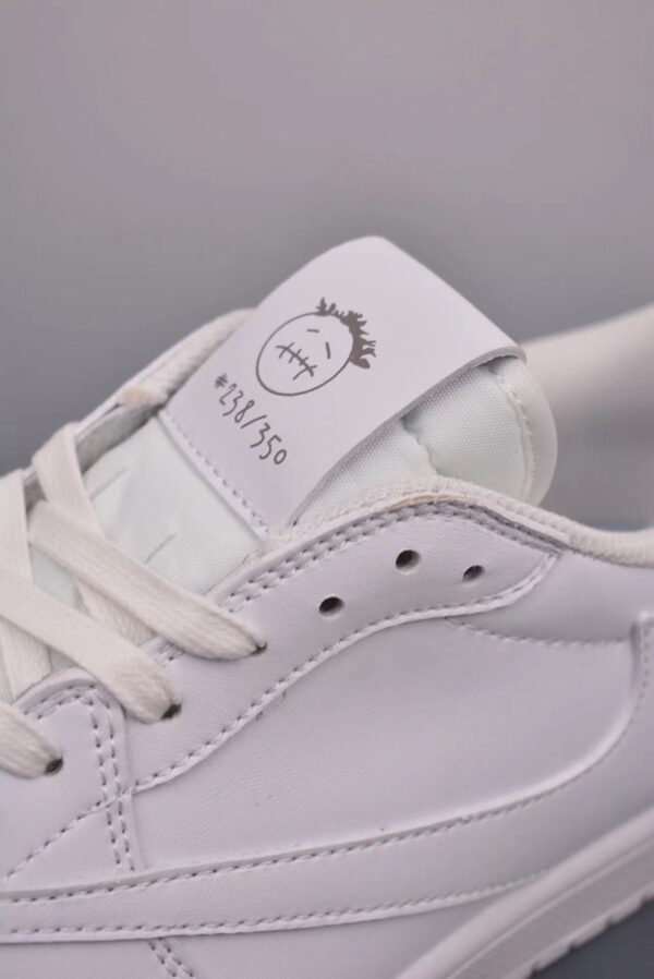 AJ1 Low Travis Scott x White Party