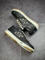 B27 Low-Top Black Oblique