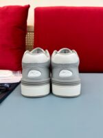 B57 Mid-Top Grey Oblique