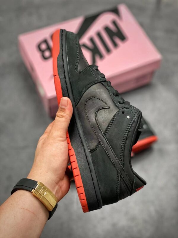 Jeff Staple x Dunk Low Pro SB 'Black Pigeon'