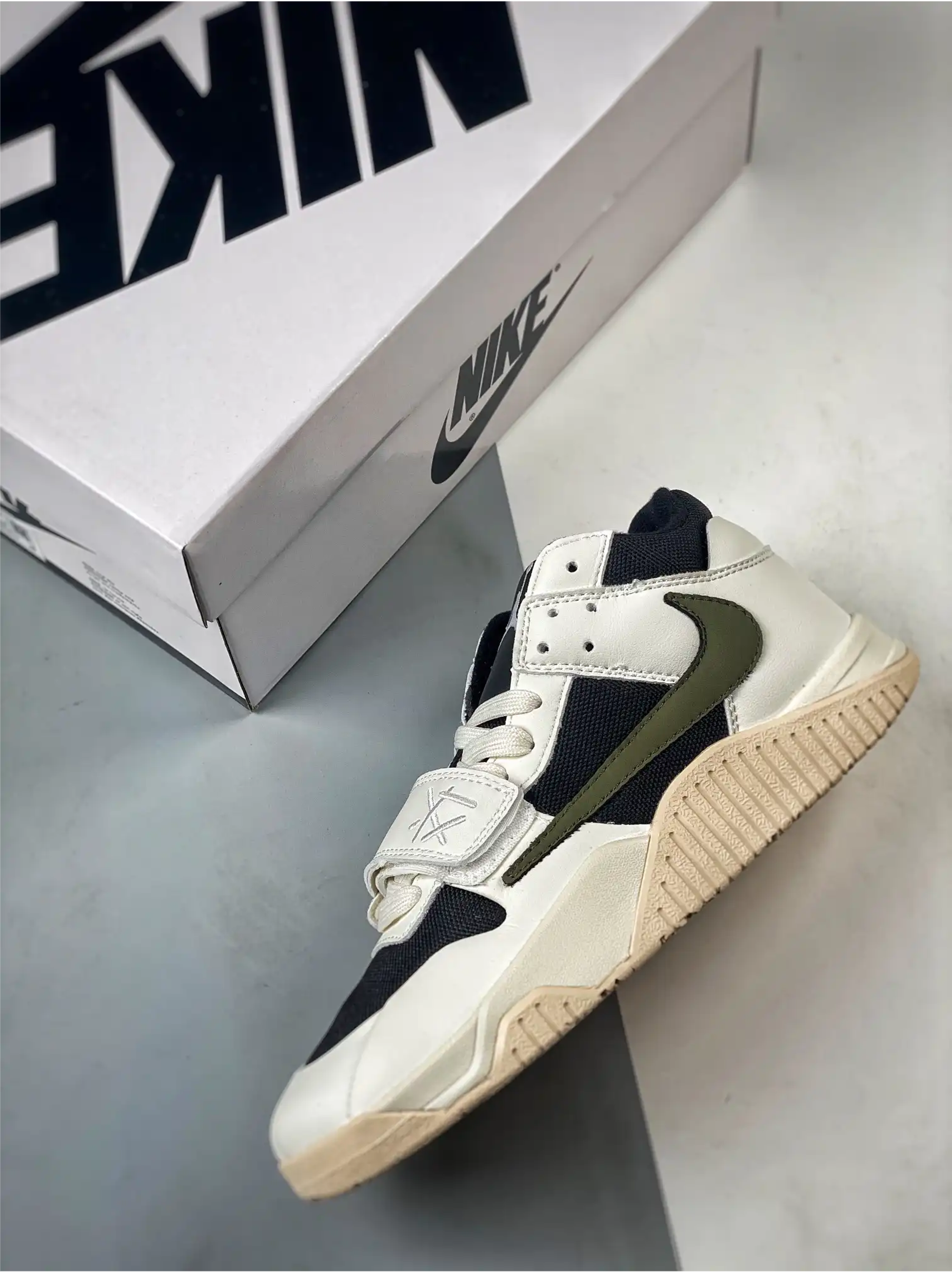Jumpman Jack Travis Scott Cut The Check Olive