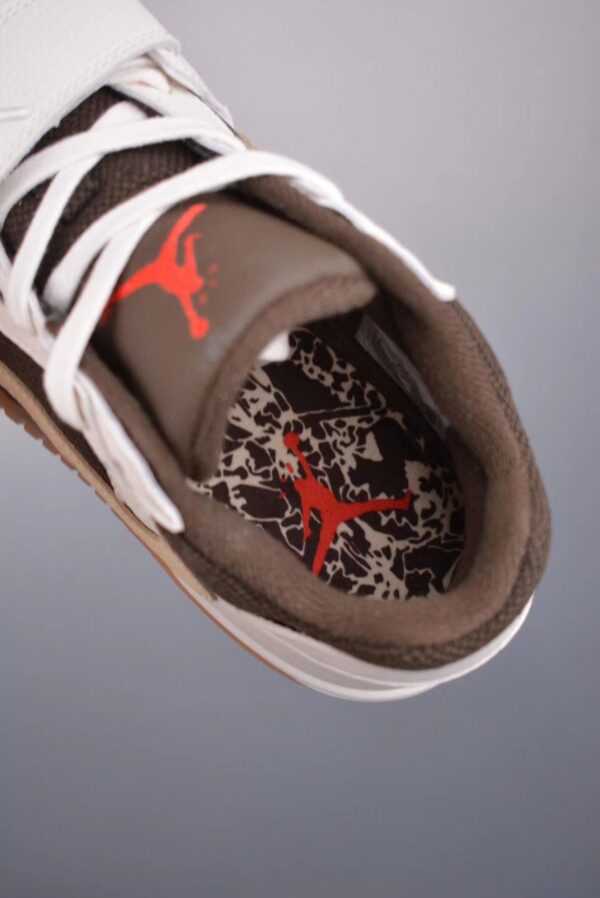 Jumpman Jack Travis Scott Cut The Check Sail
