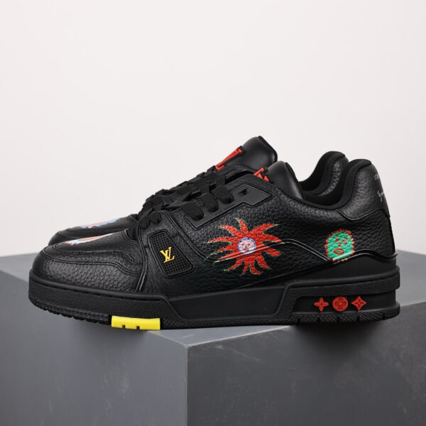 LV Trainers #54 x Yayoi Kusama Black
