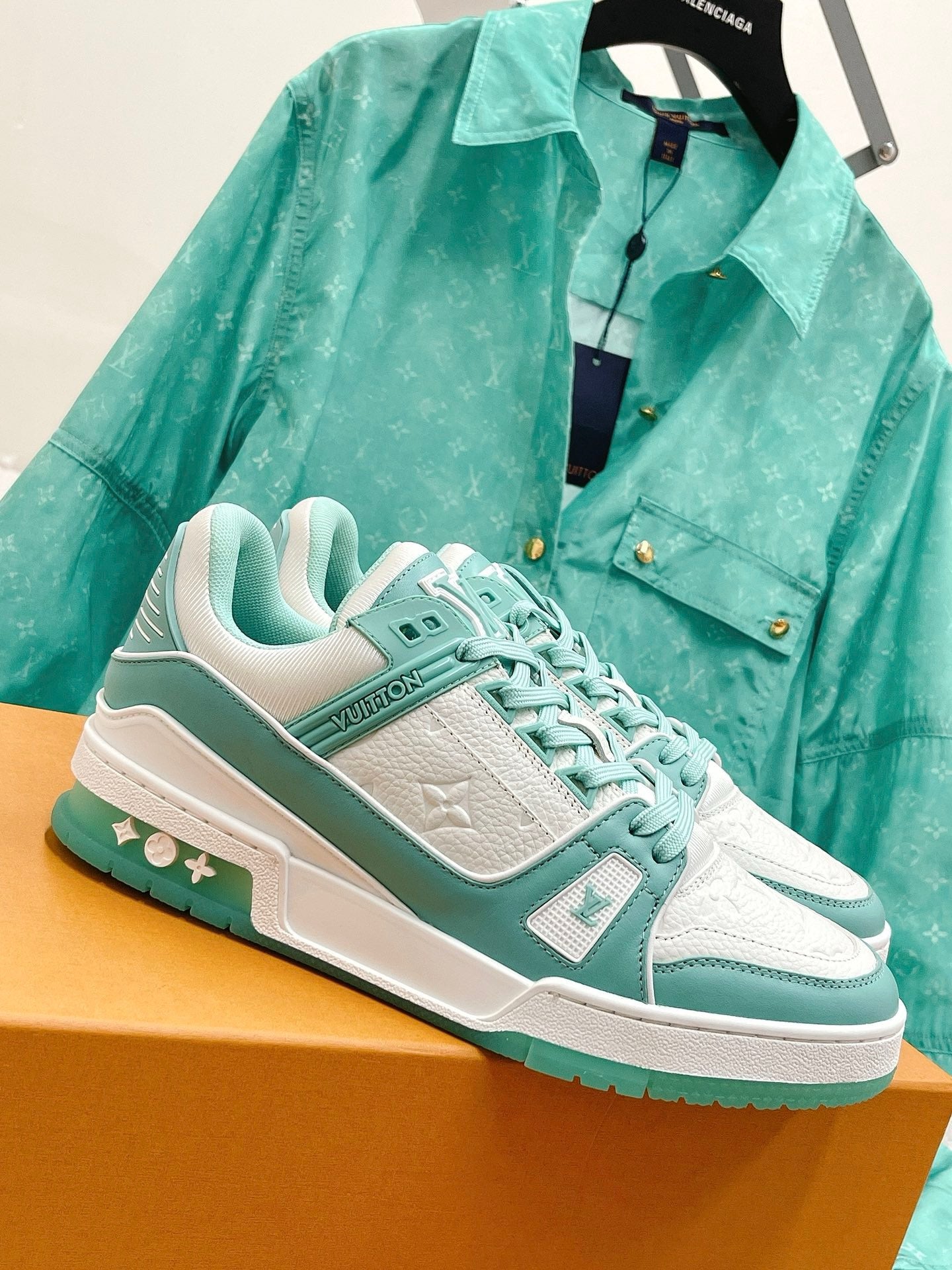 LV Trainers Mint