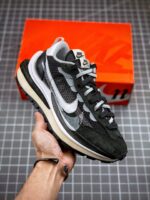 Sacai Vaporwaffle Black White