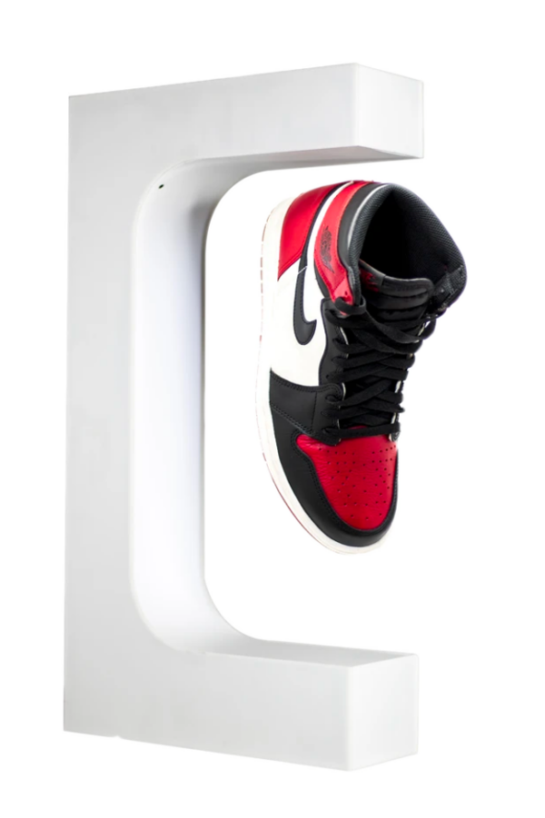 THE SNEAKER LEVITATION DISPLAY?