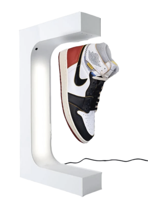 THE SNEAKER LEVITATION DISPLAY?