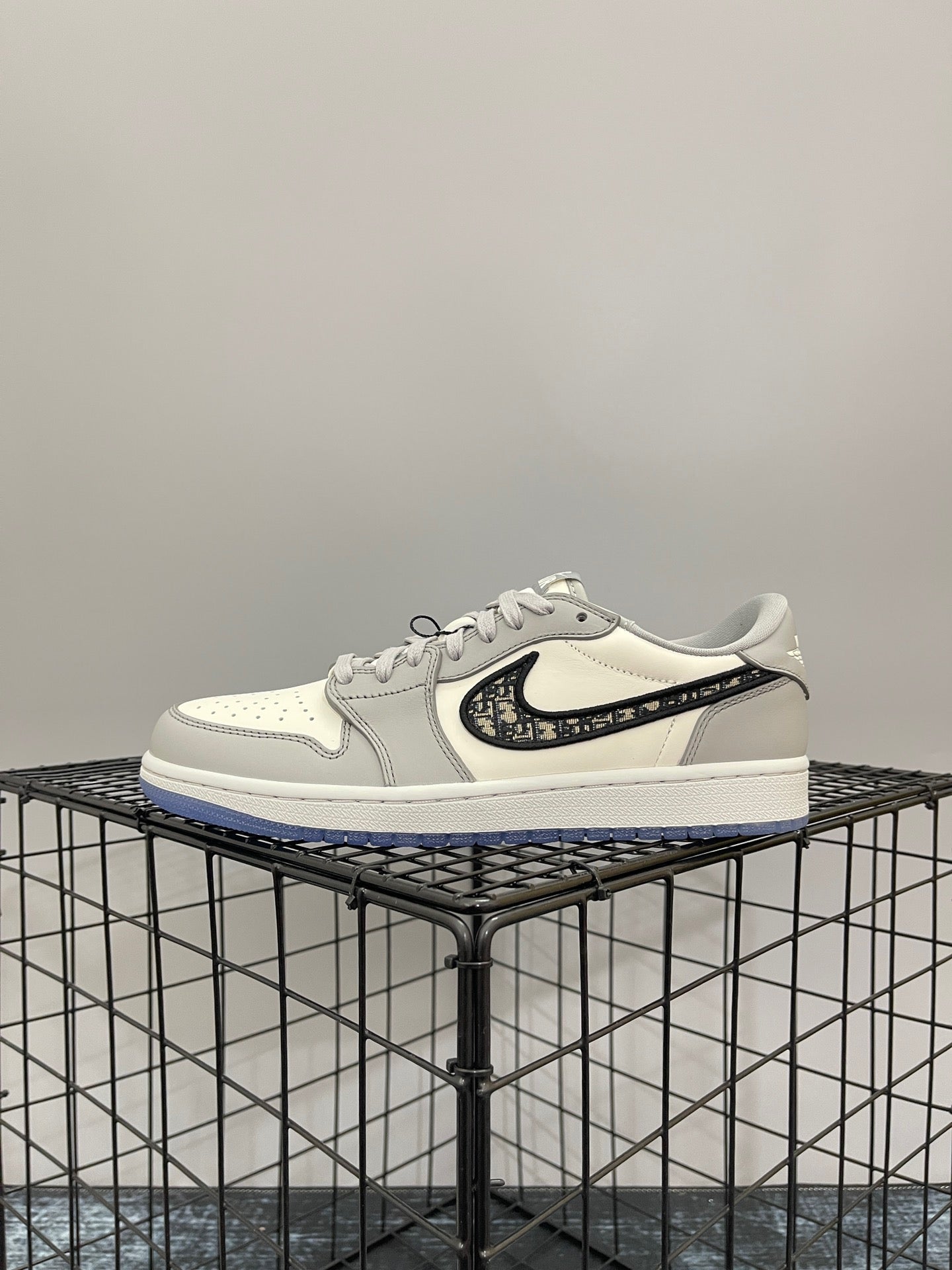 AJ1 Low Dior