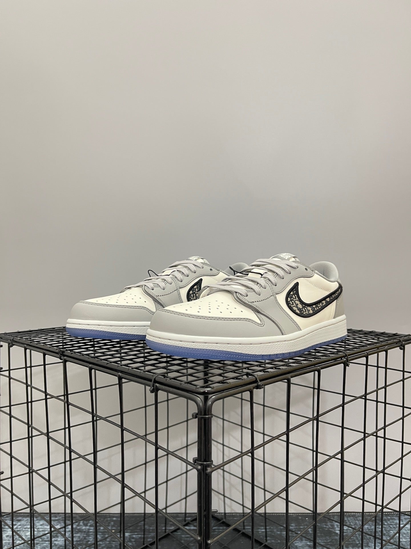 AJ1 Low Dior