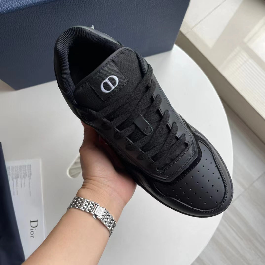 B27 Low-Top Black on Black
