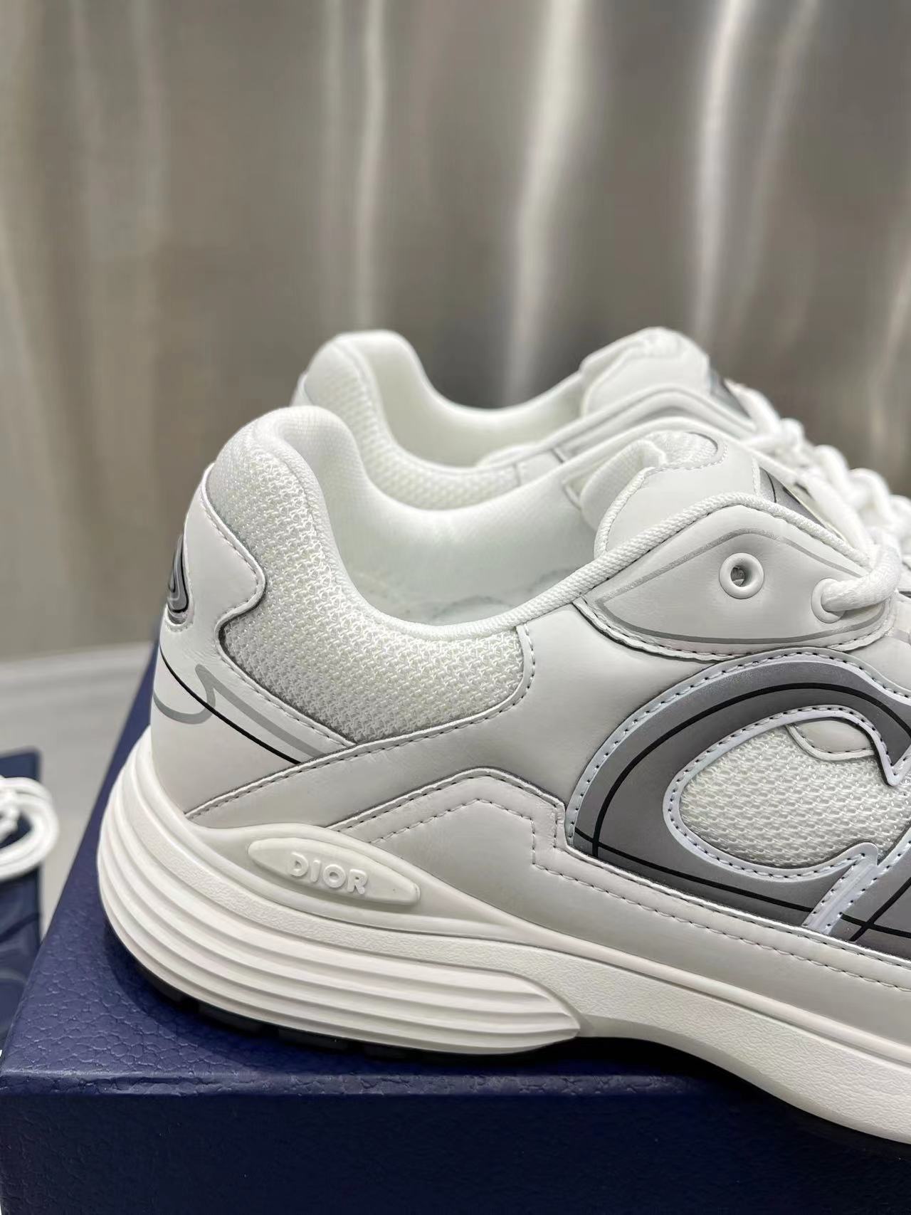B30 White Mesh