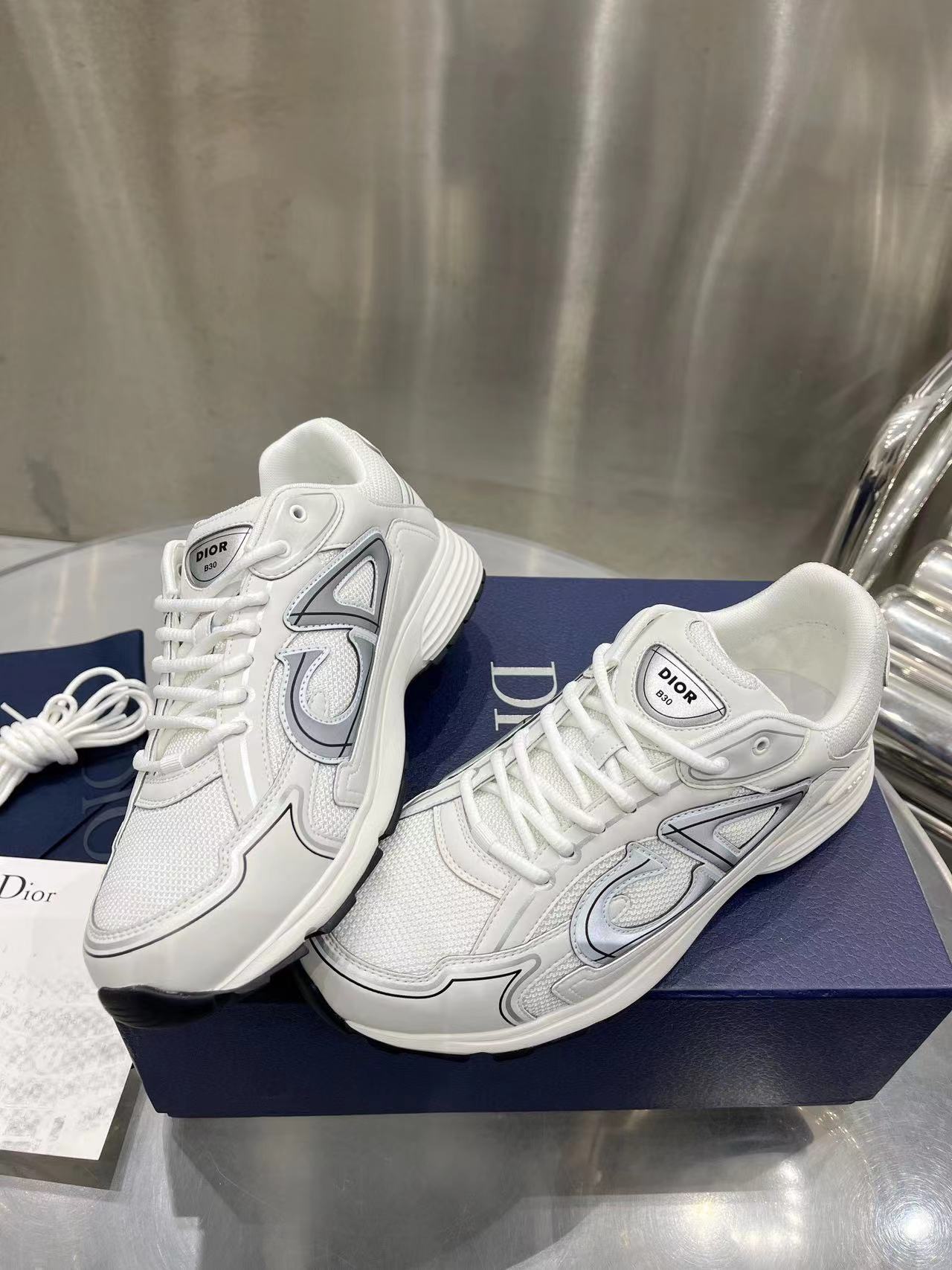 B30 White Mesh