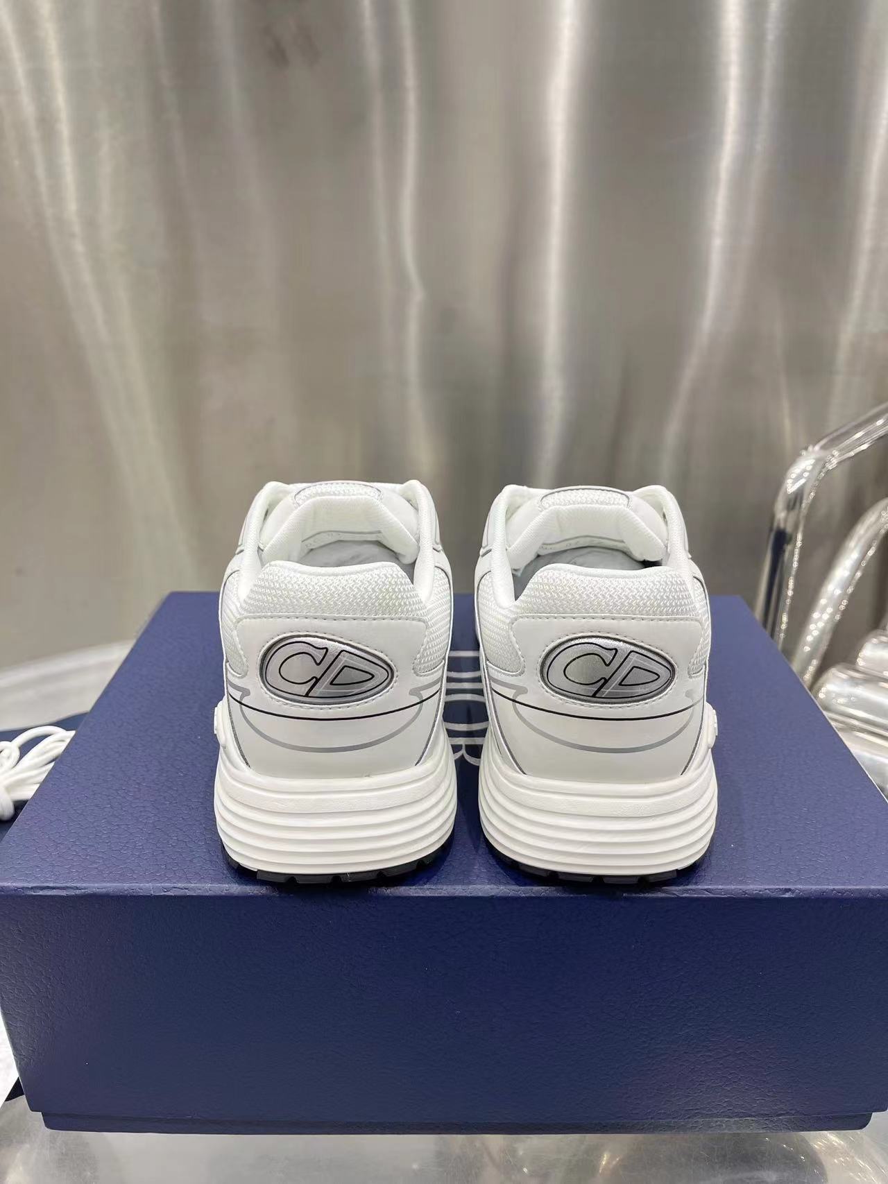 B30 White Mesh