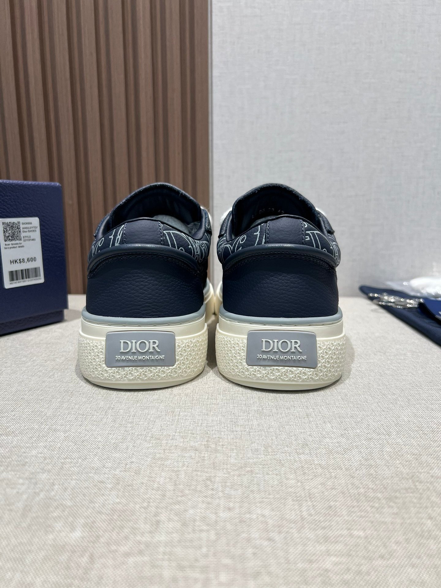B33 Spin Sneaker Navy