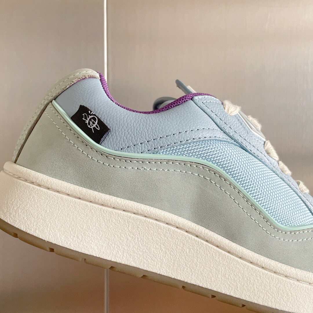 B713 Cactus Jack Blue Tint
