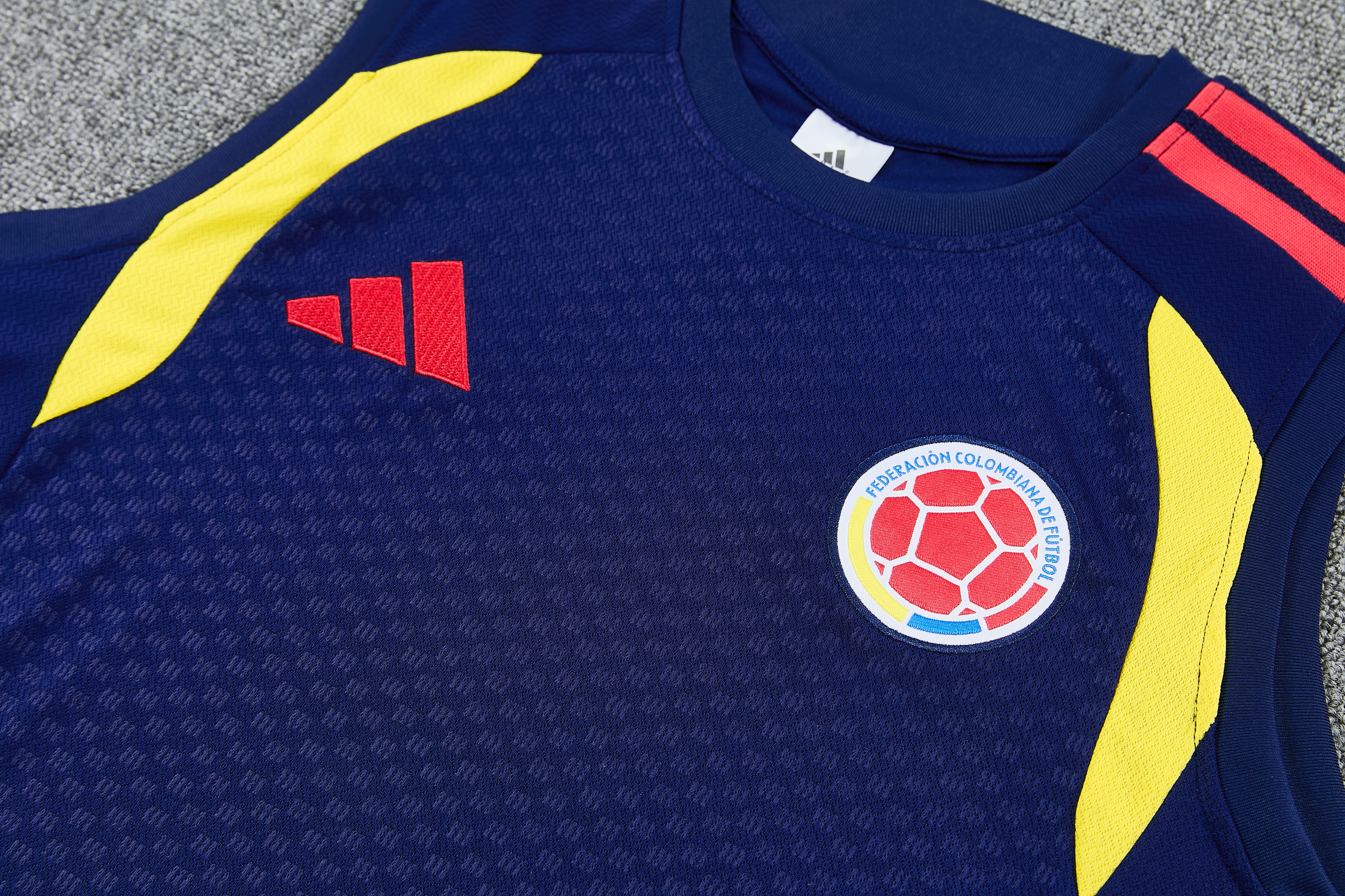 Colombia 2026-27 Sleeveless Training Set Men Soccer Kit – Navy Blue - Jersey Teams