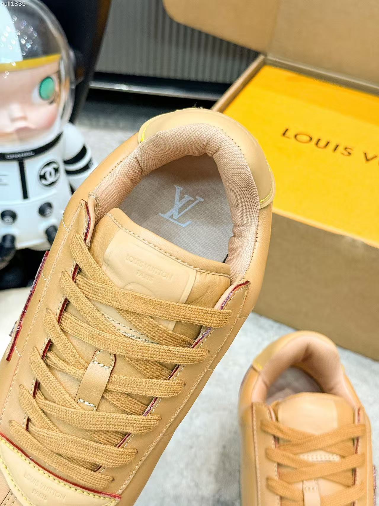 LV Butter Soft Tan