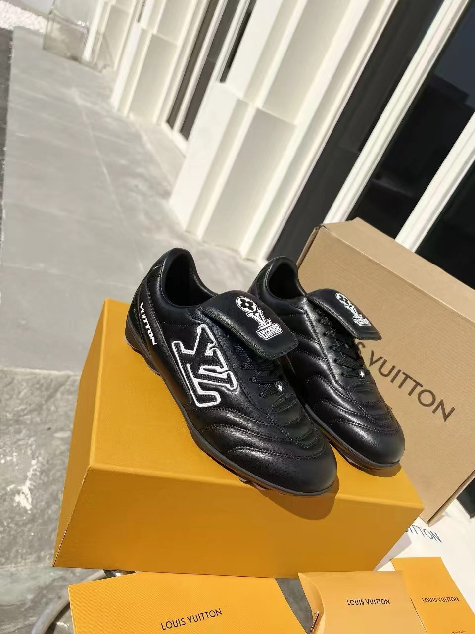 LV Soccer Sneaker Noir
