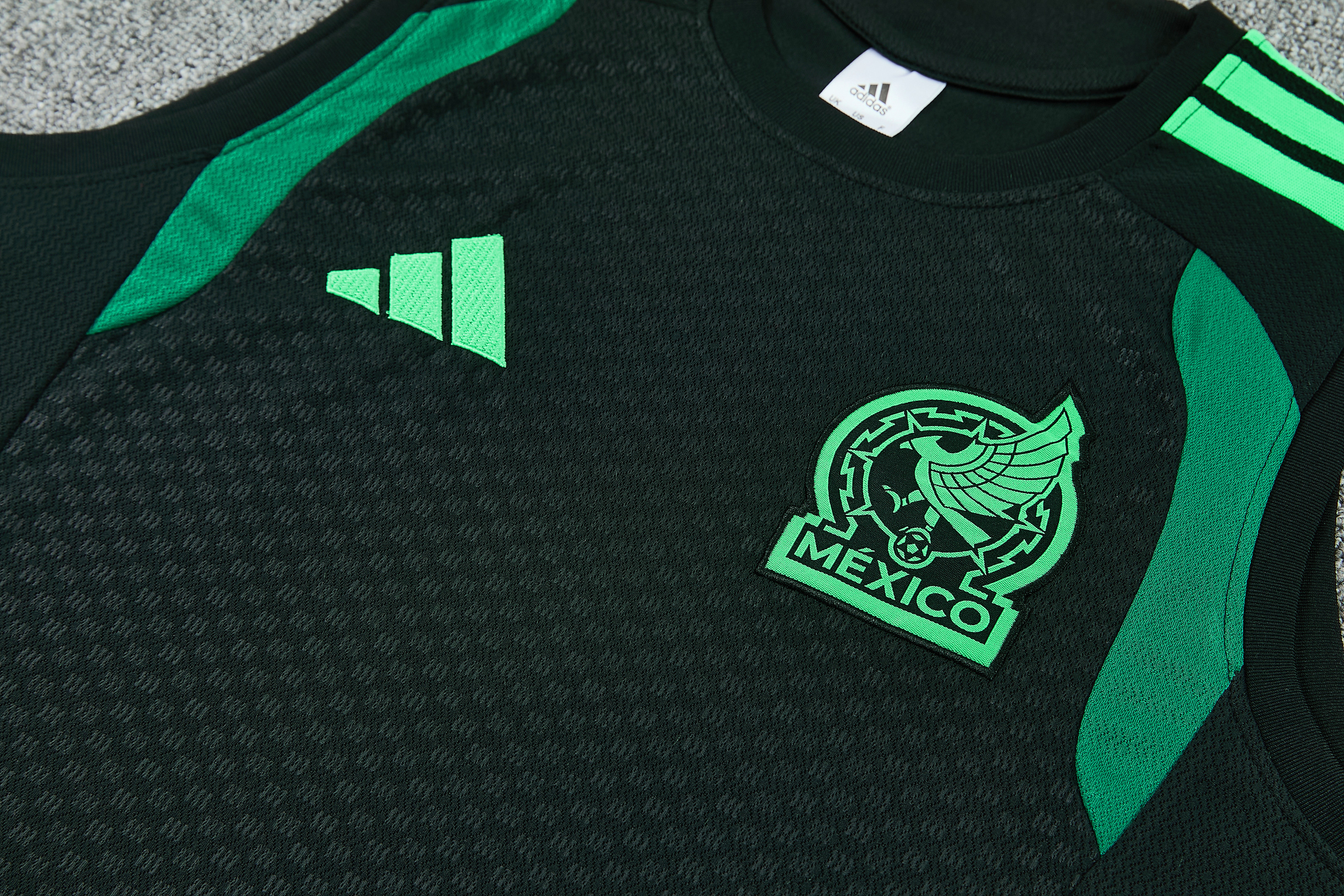 Mexico 2026-27 Sleeveless Training Set Men Soccer Kit – Black - Jersey Teams