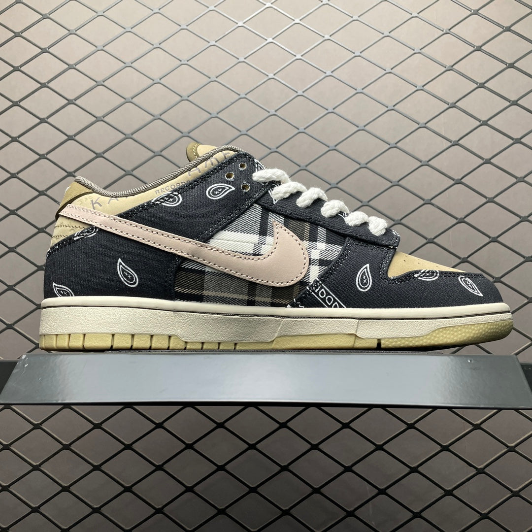SB Dunk Low Travis Scott Cactus Jack