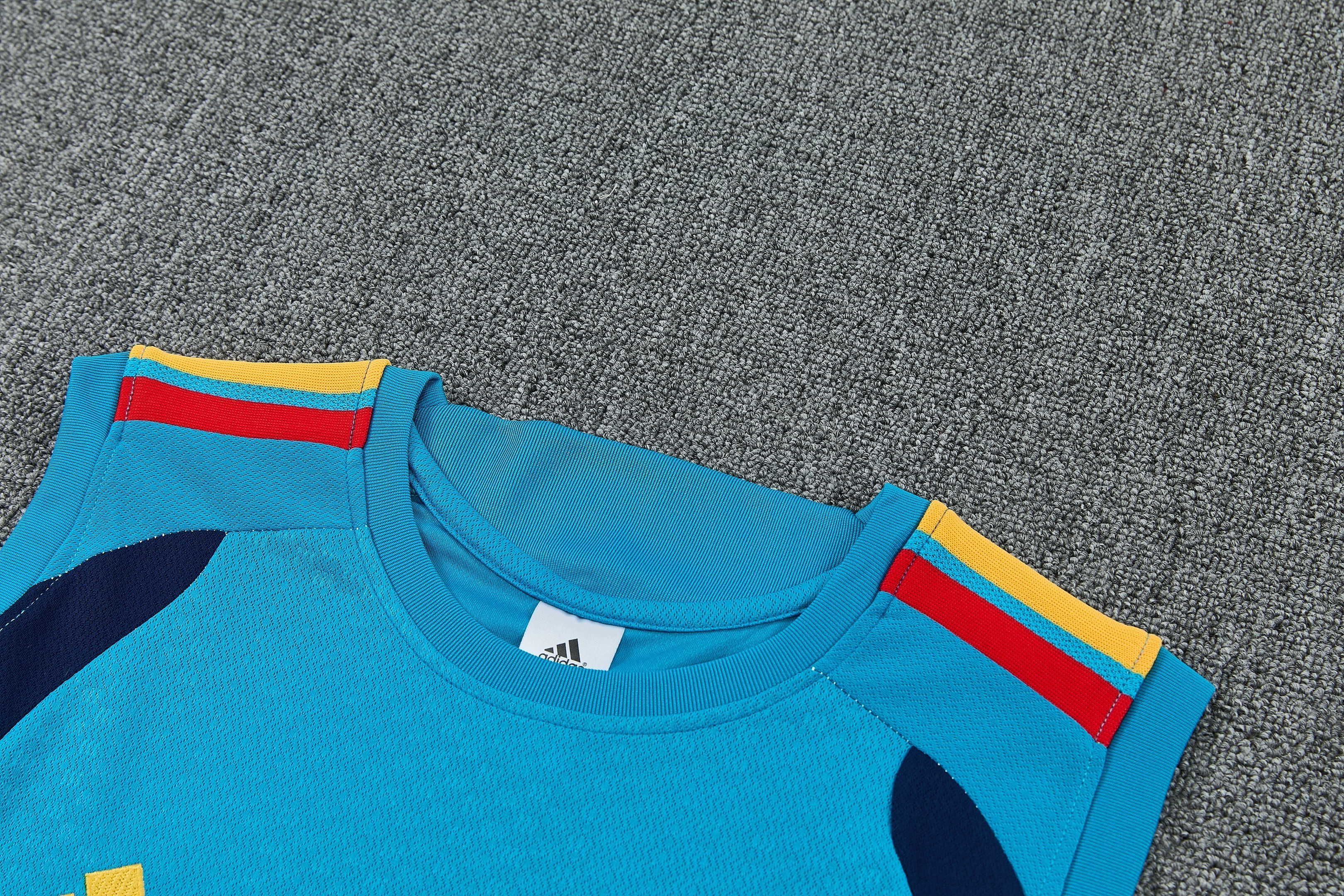 Spain 2026-27 Sleeveless Training Set Men Soccer Kit – Blue - Jersey Teams