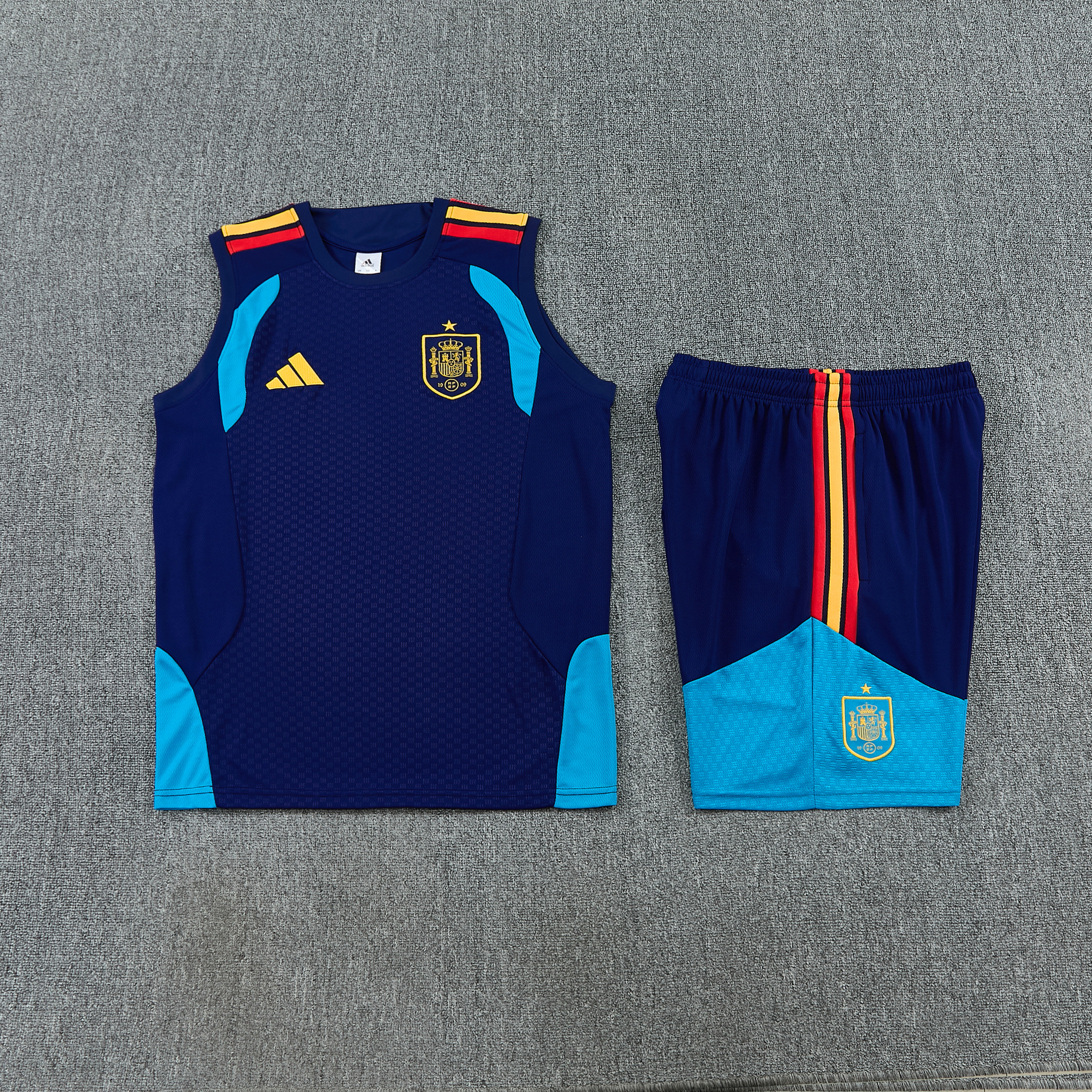 Spain 2026-27 Sleeveless Training Set Men Soccer Kit – Navy Blue - Jersey Teams