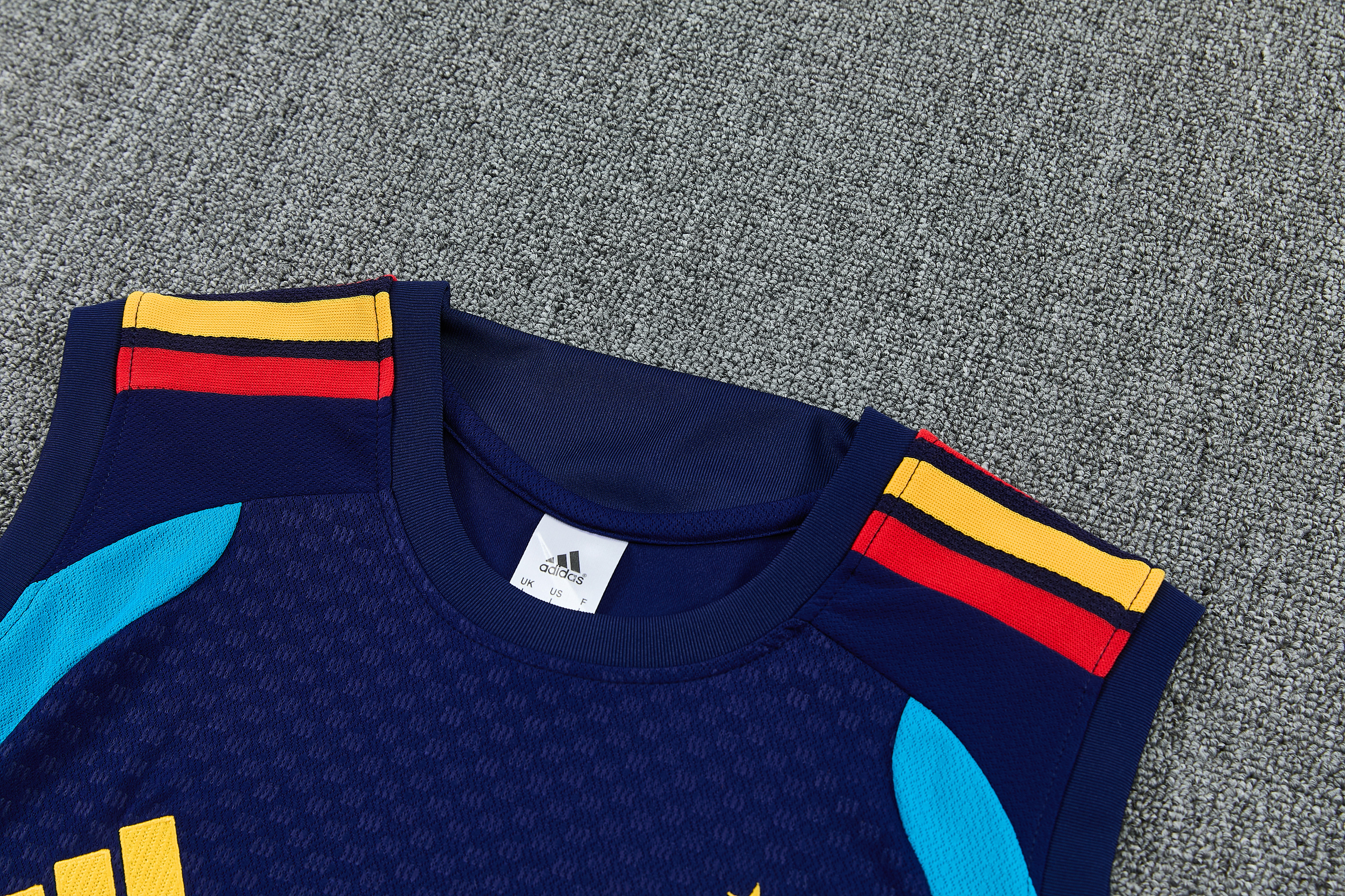 Spain 2026-27 Sleeveless Training Set Men Soccer Kit – Navy Blue - Jersey Teams